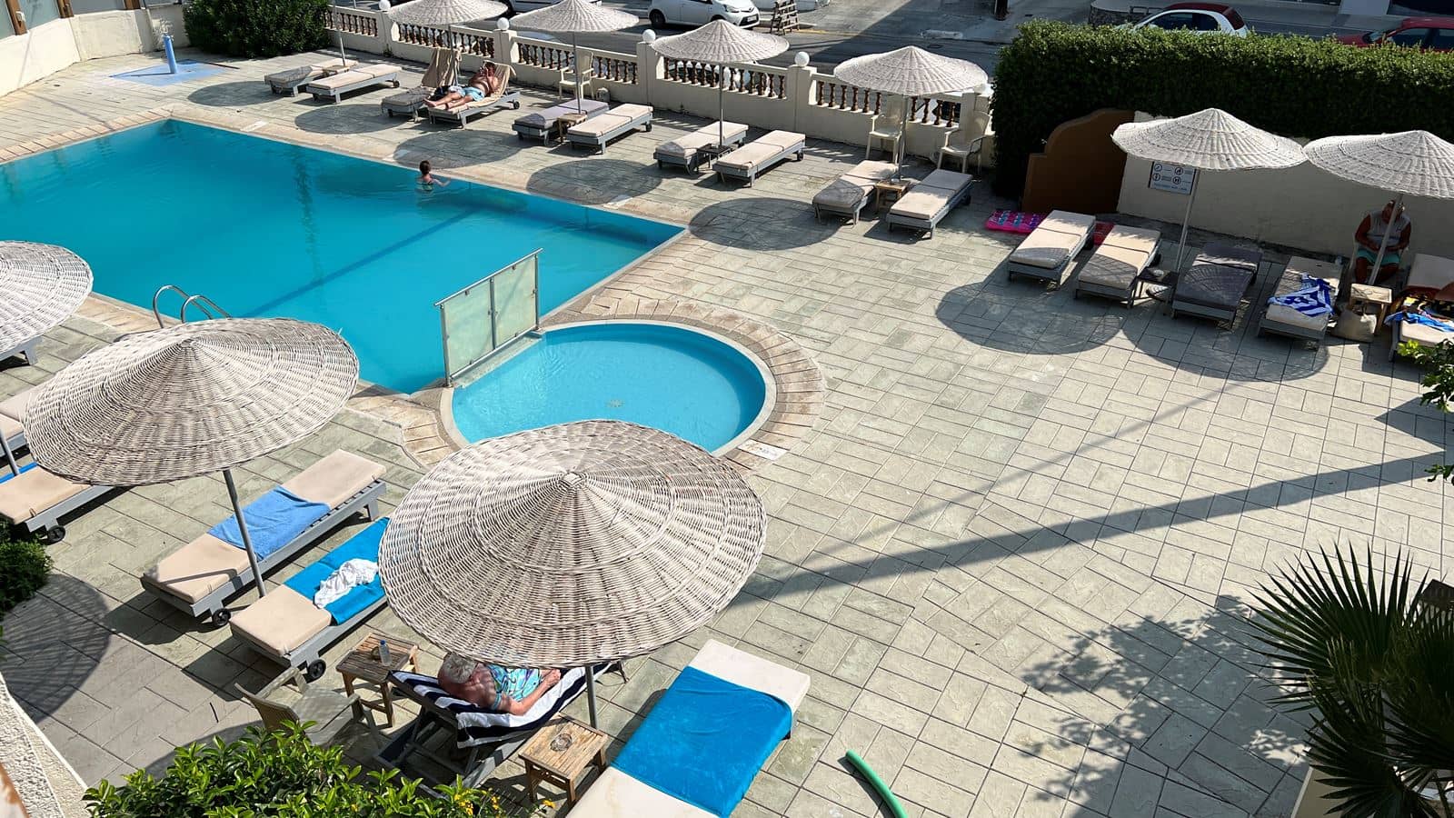 pools-outdoor-pool