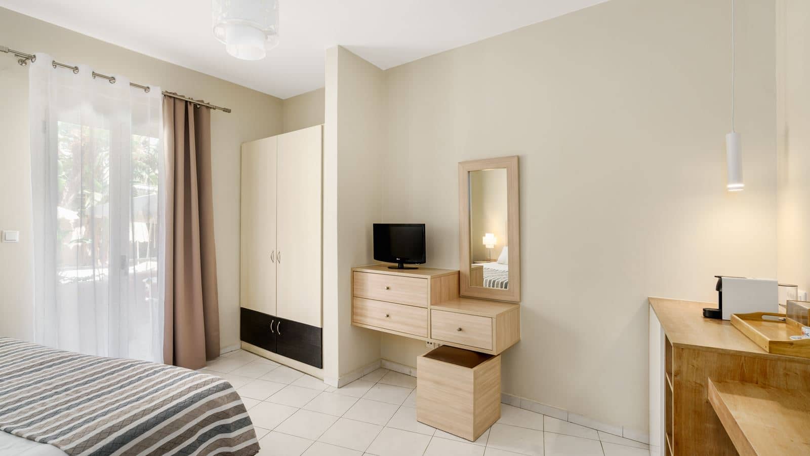 rooms-room-comfort-double-balcony-or-terrace
