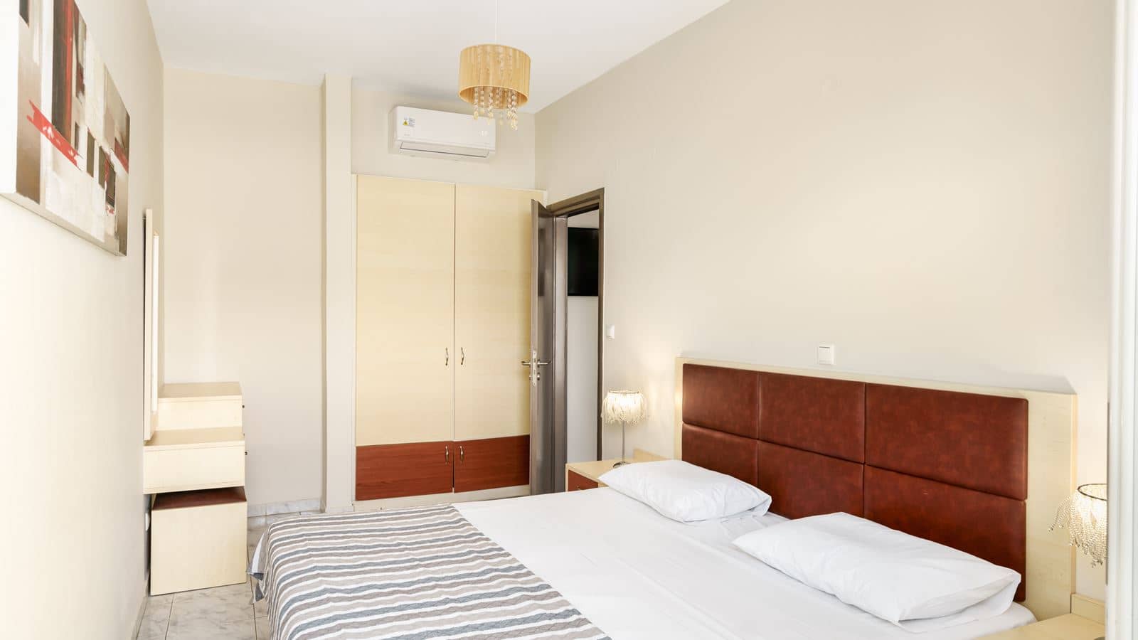 rooms-family-superior-1-bedroom-balcony-or-terrace
