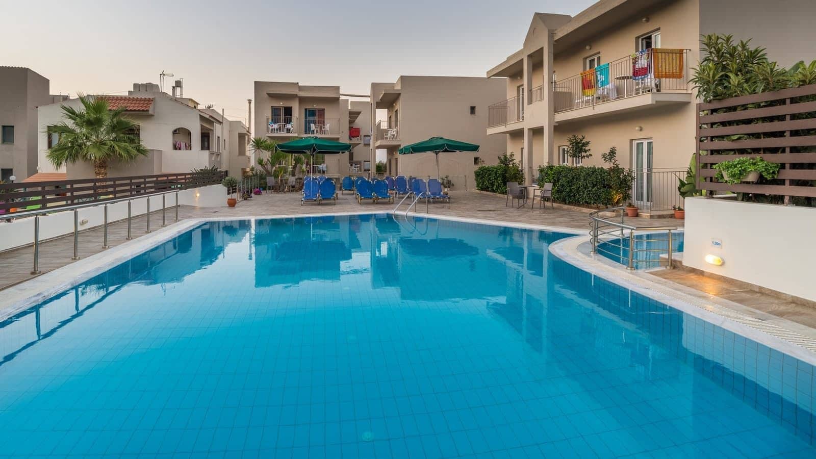 pools-outdoor-pool