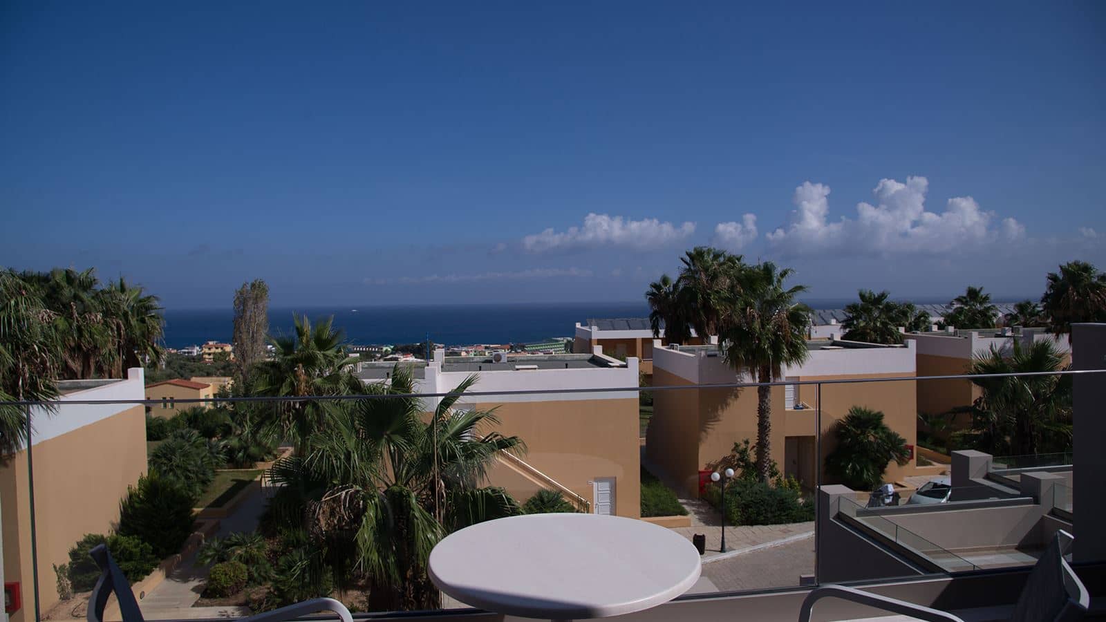 rooms-room-superior-balcony-or-terrace