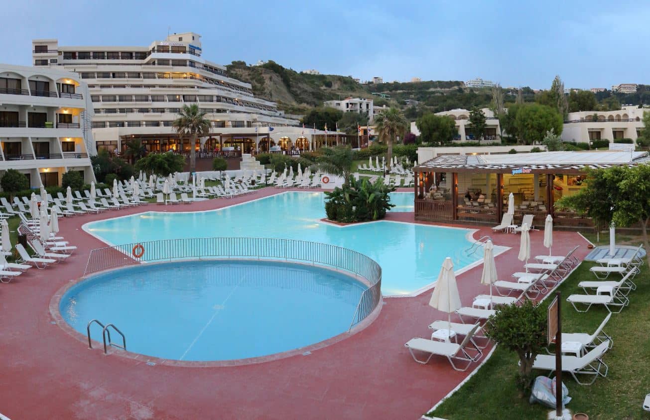 pools-outdoor-pool
