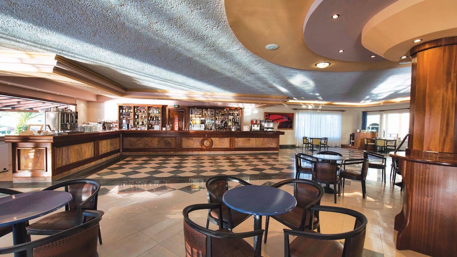 bars-main-bar