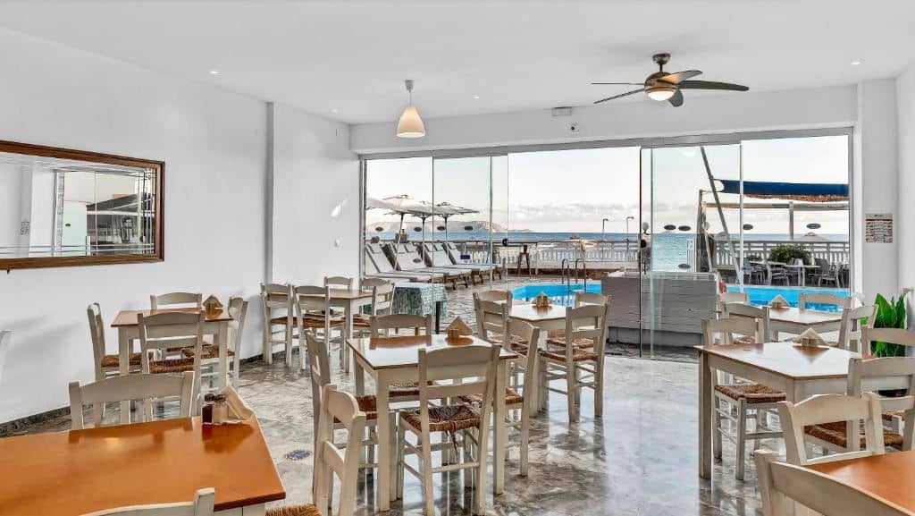 restaurants-sunset-beach-restaurant