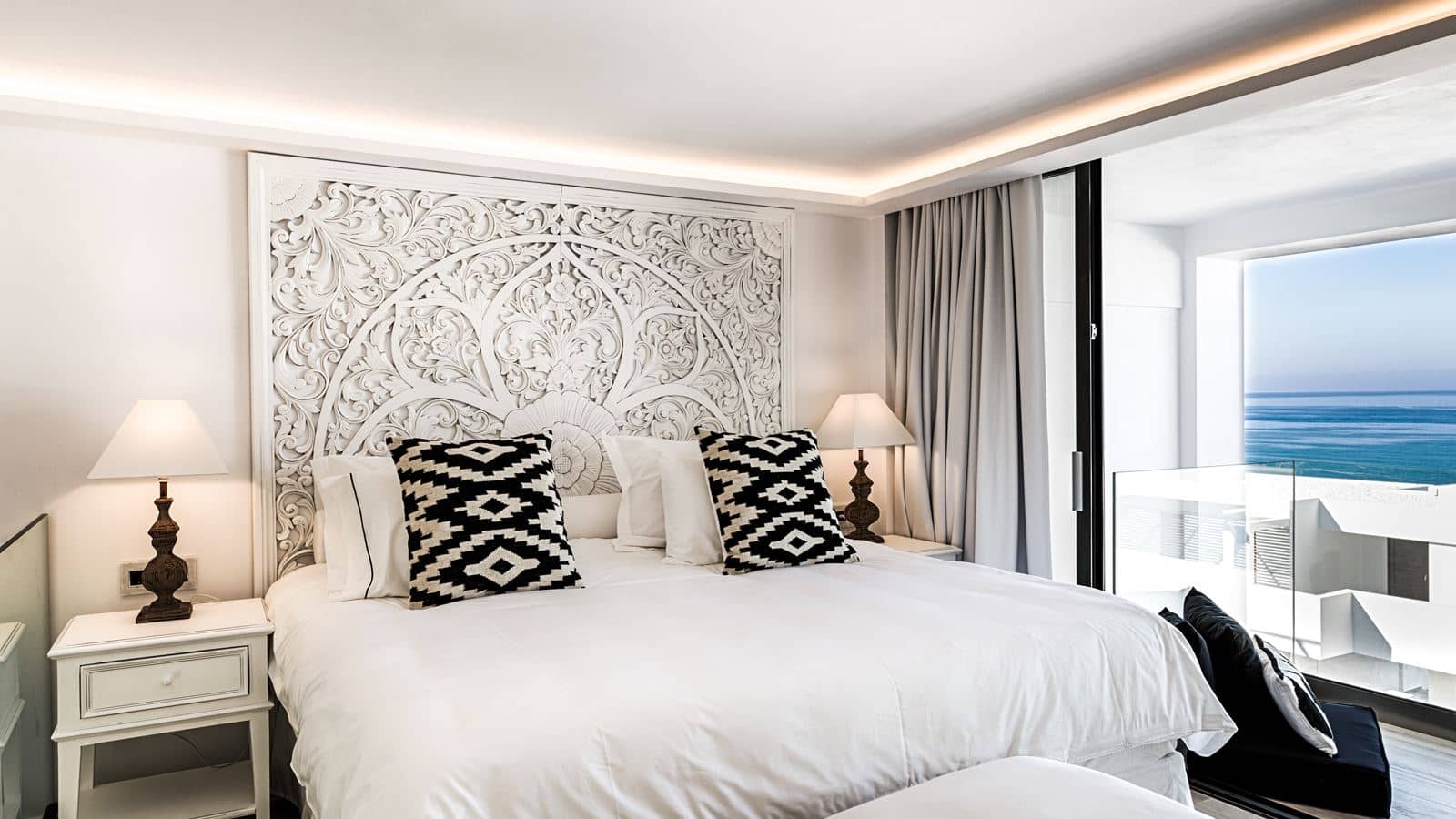 rooms-abaton-collection-suite-sharing-pool