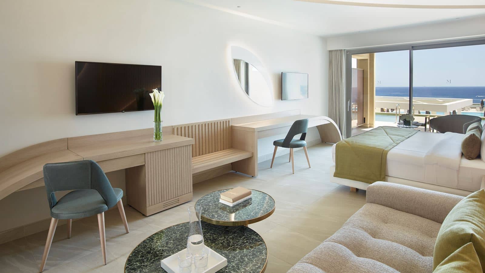 rooms-junior-suite-sea-view-swim-up