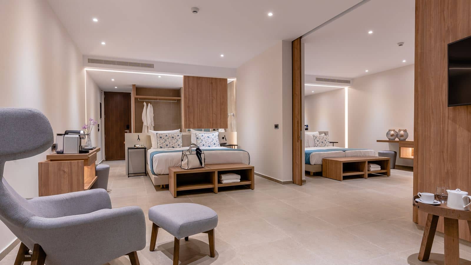 rooms-two-bedroom-suite-sea-view
