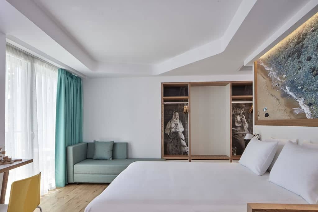 rooms-urban-room