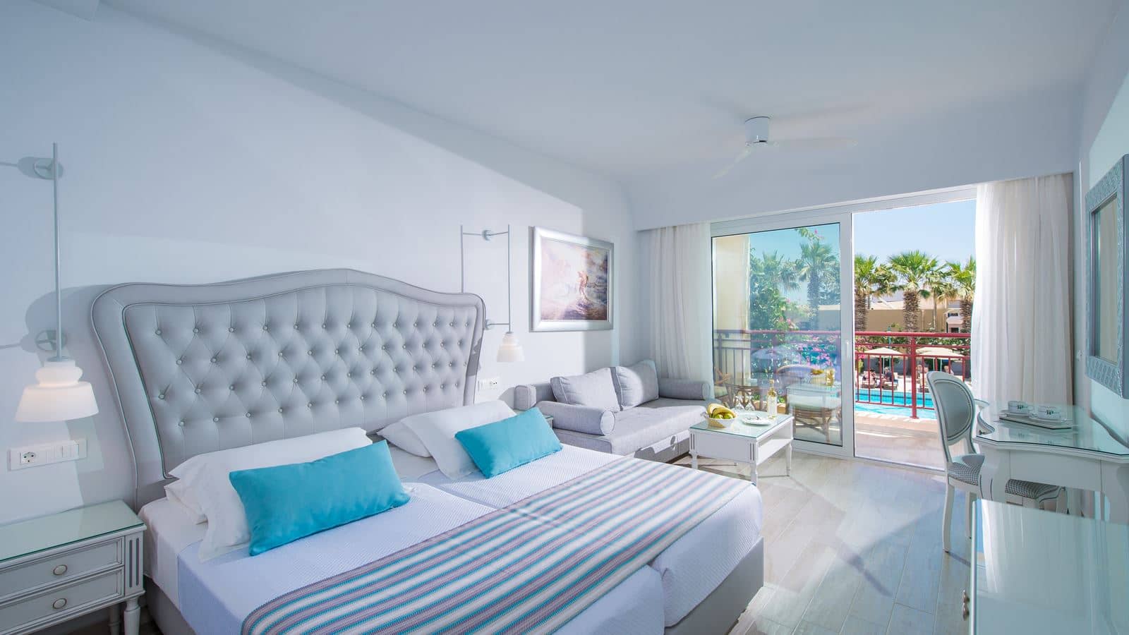 rooms-twin-room-pool-view