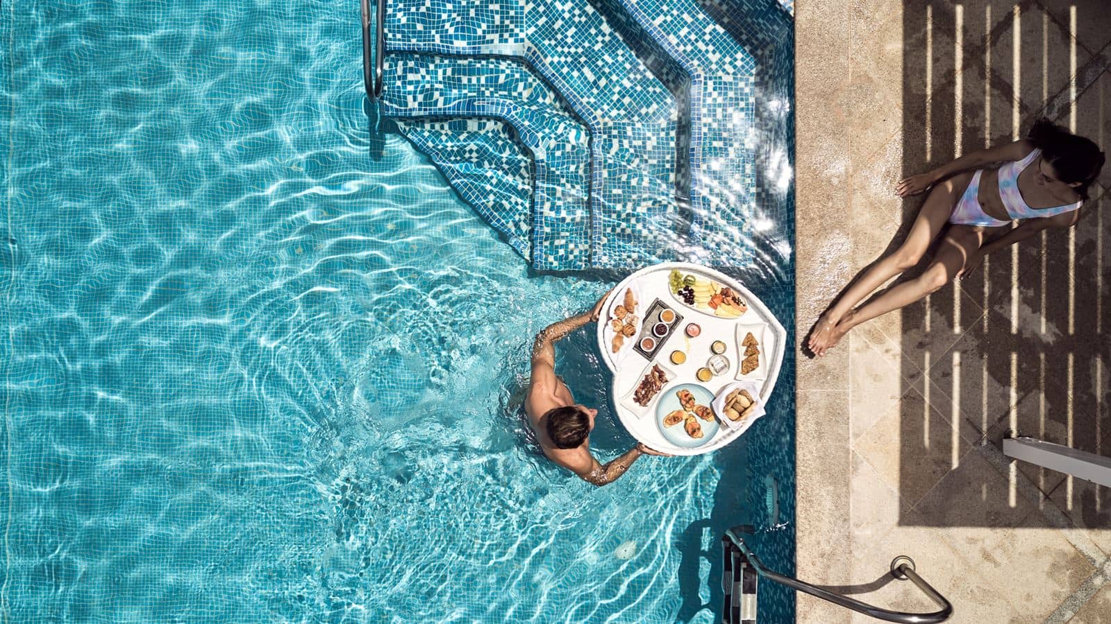 restaurants-room-service