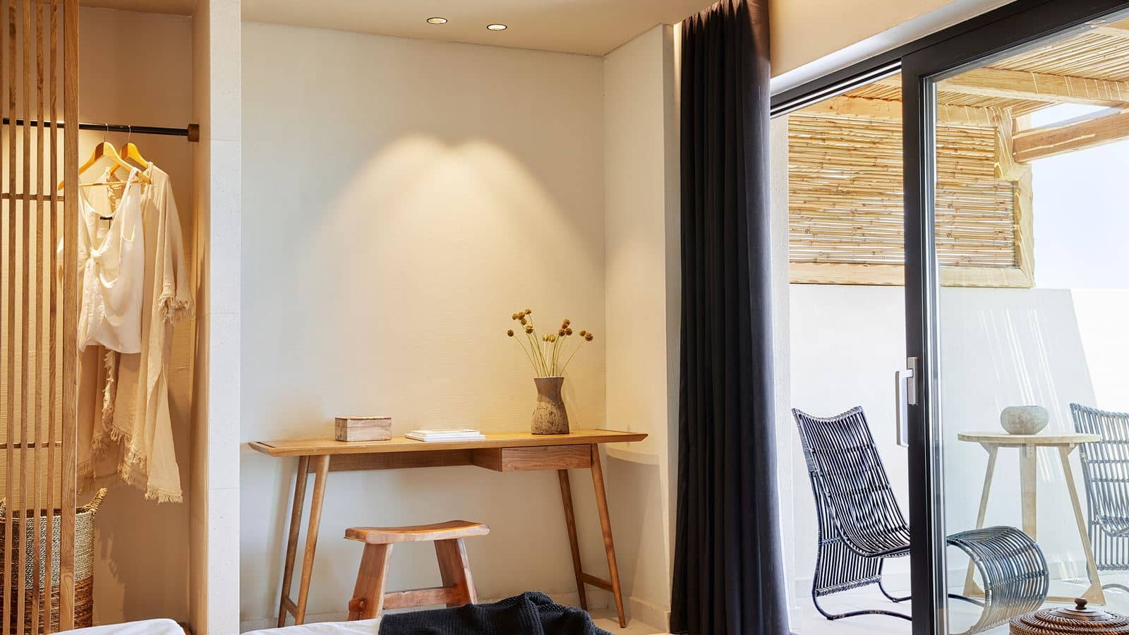 rooms-superior-room-seaview