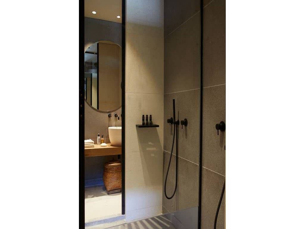 rooms-superior-room-seaview-jacuzzi