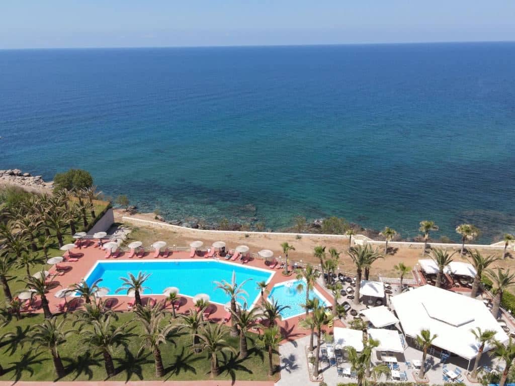 rooms-standard-double-room-with-direct-sea-view