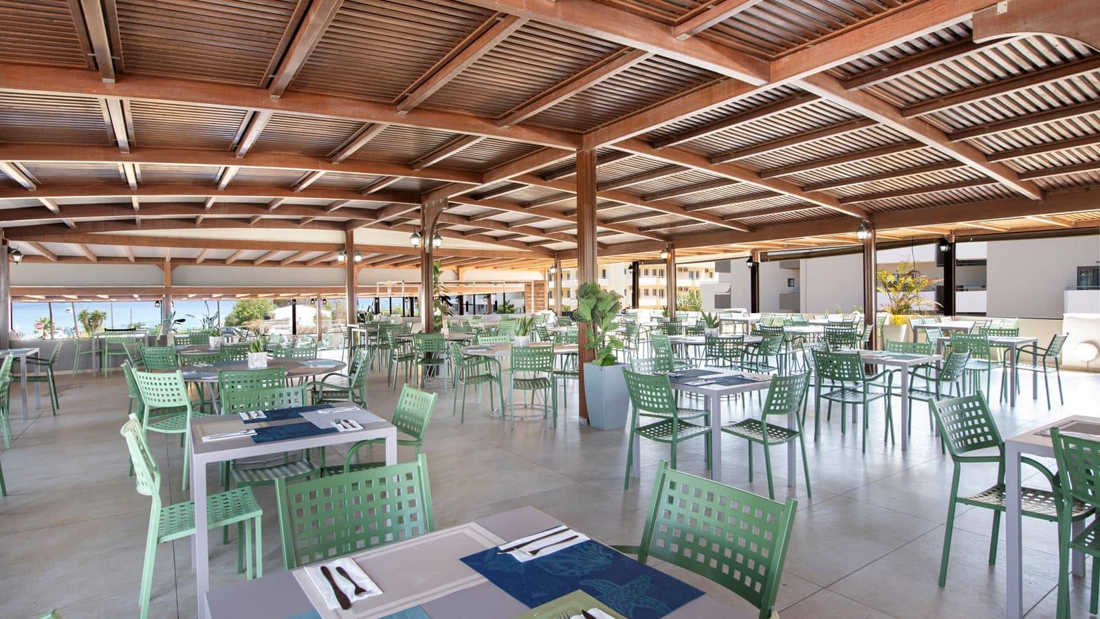 restaurants-neorio-main-restaurant