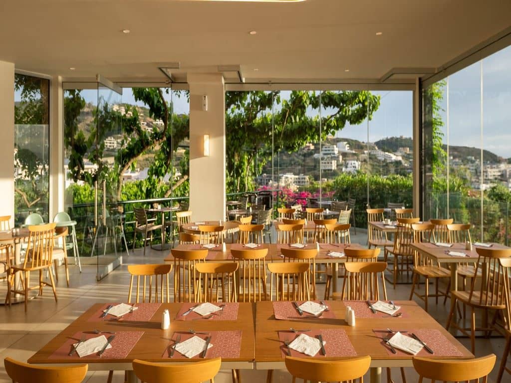 restaurants-main-restaurant-panorama