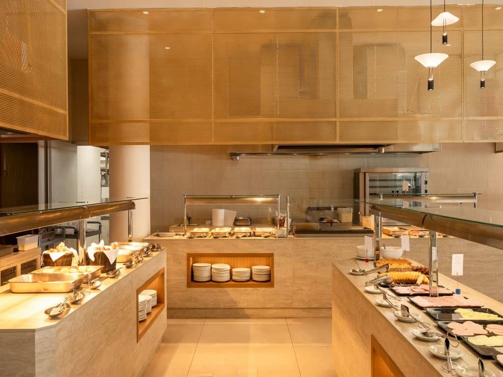 restaurants-main-restaurant-panorama