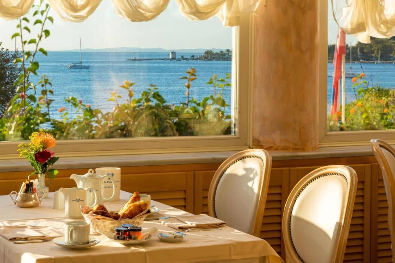 restaurants-restaurant