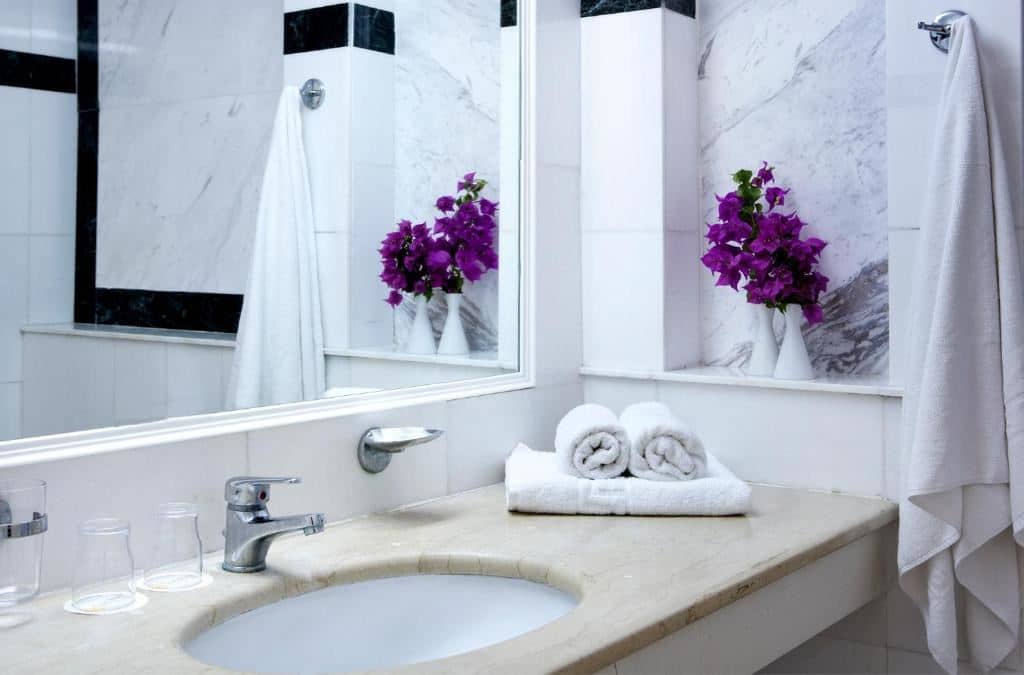 rooms-single-use-garden-view