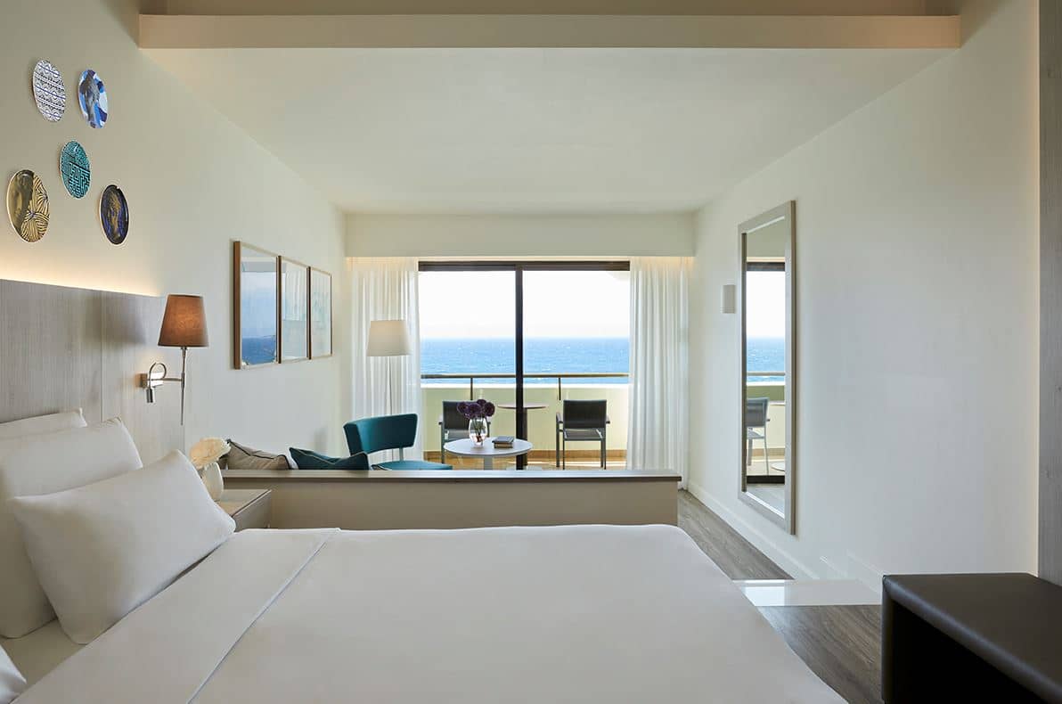 rooms-premium-deluxe-sea-view