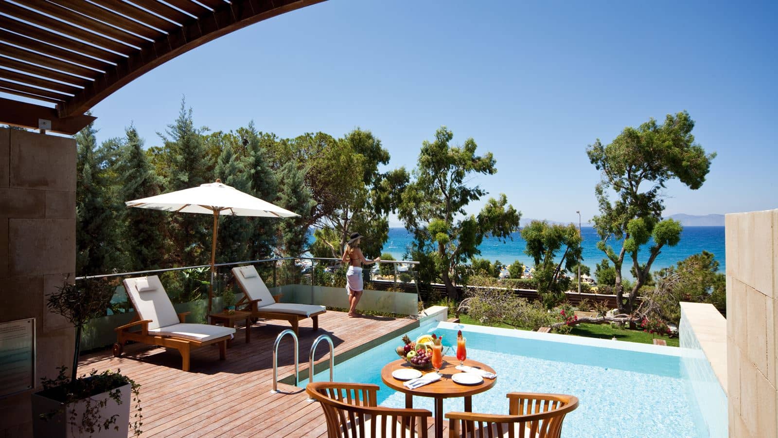 rooms-suite-executive-sea-view-private-pool