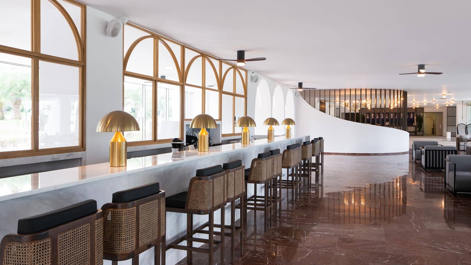 bars-palm-lobby-bar