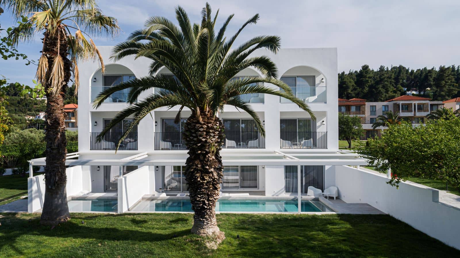 rooms-suite-2-bedrooms-gardenview-privatepool