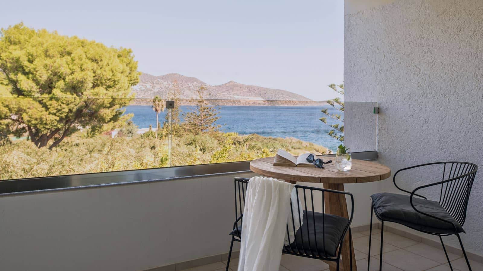 rooms-zen-sea-view-room