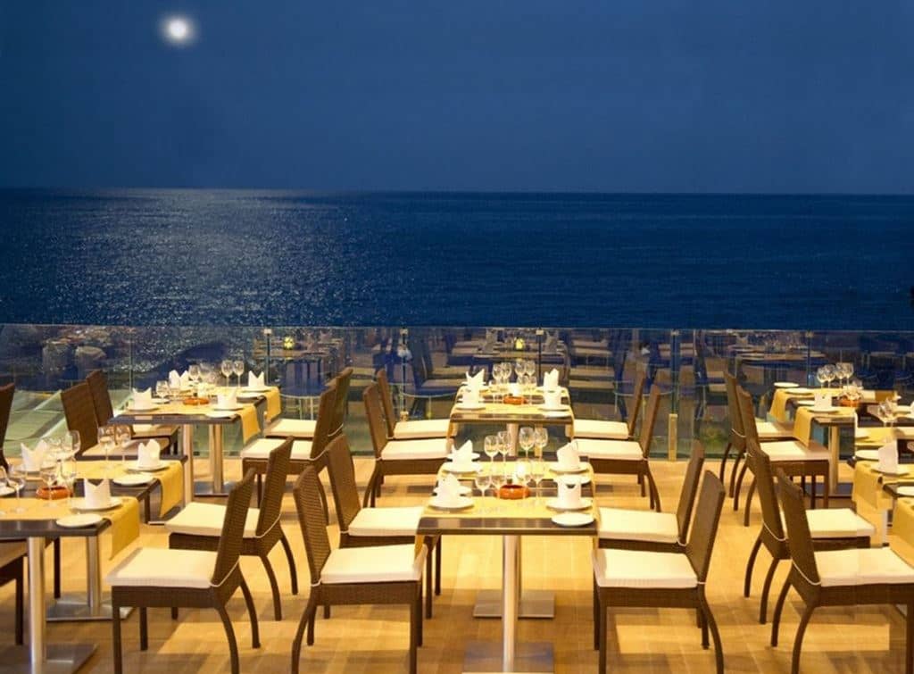 restaurants-restaurants