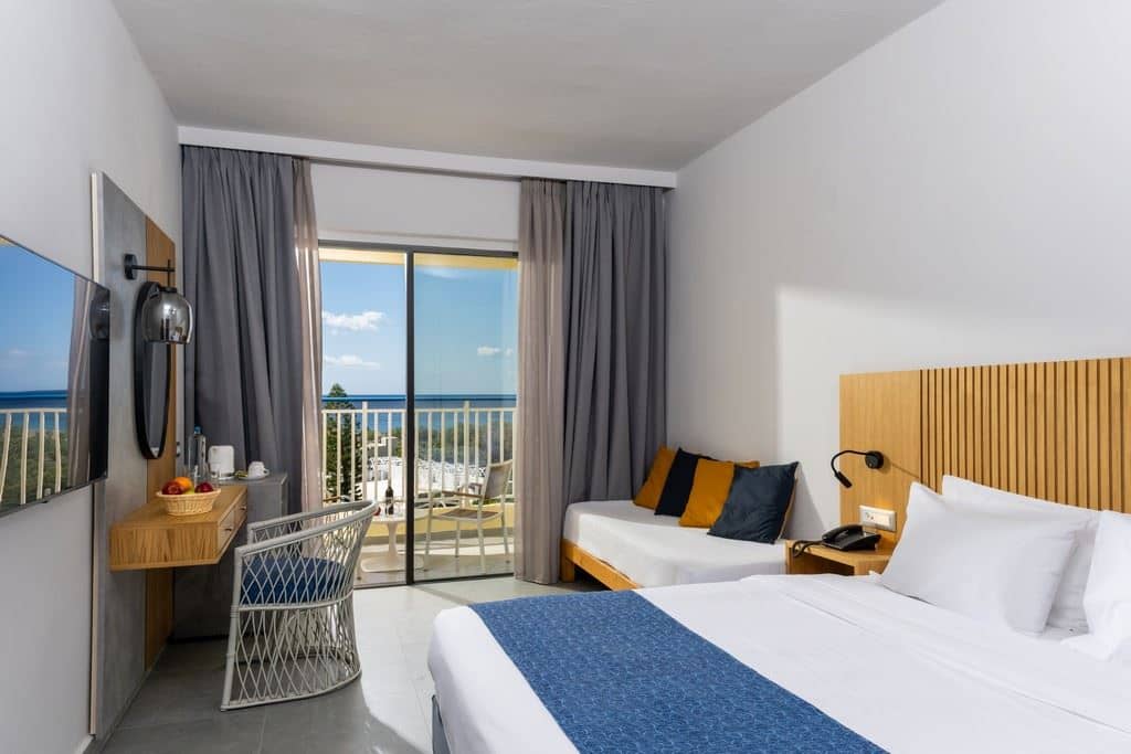 rooms-superior-room-with-sea-view