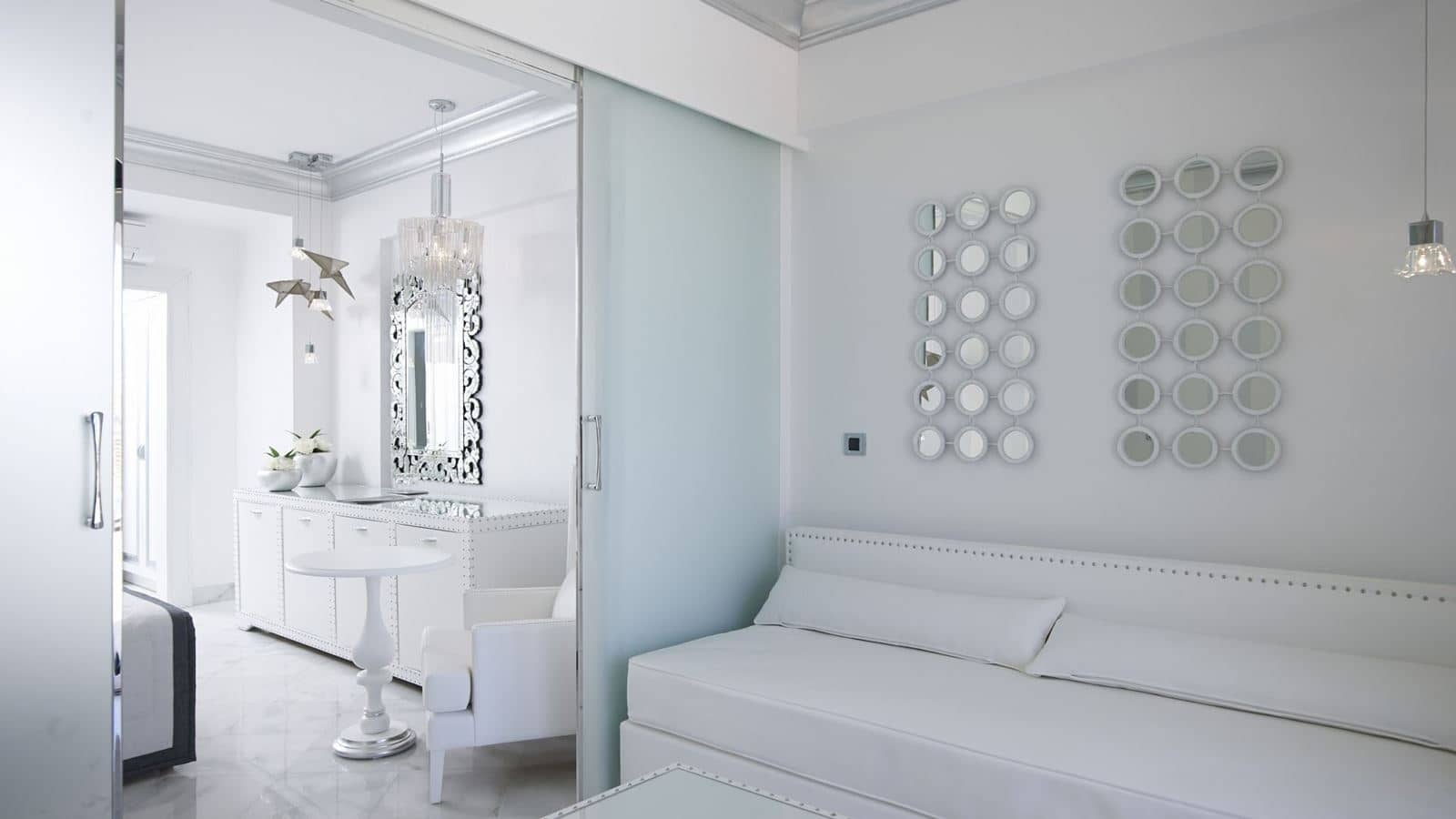 rooms-family-side-sea-view-balcony-or-terrace