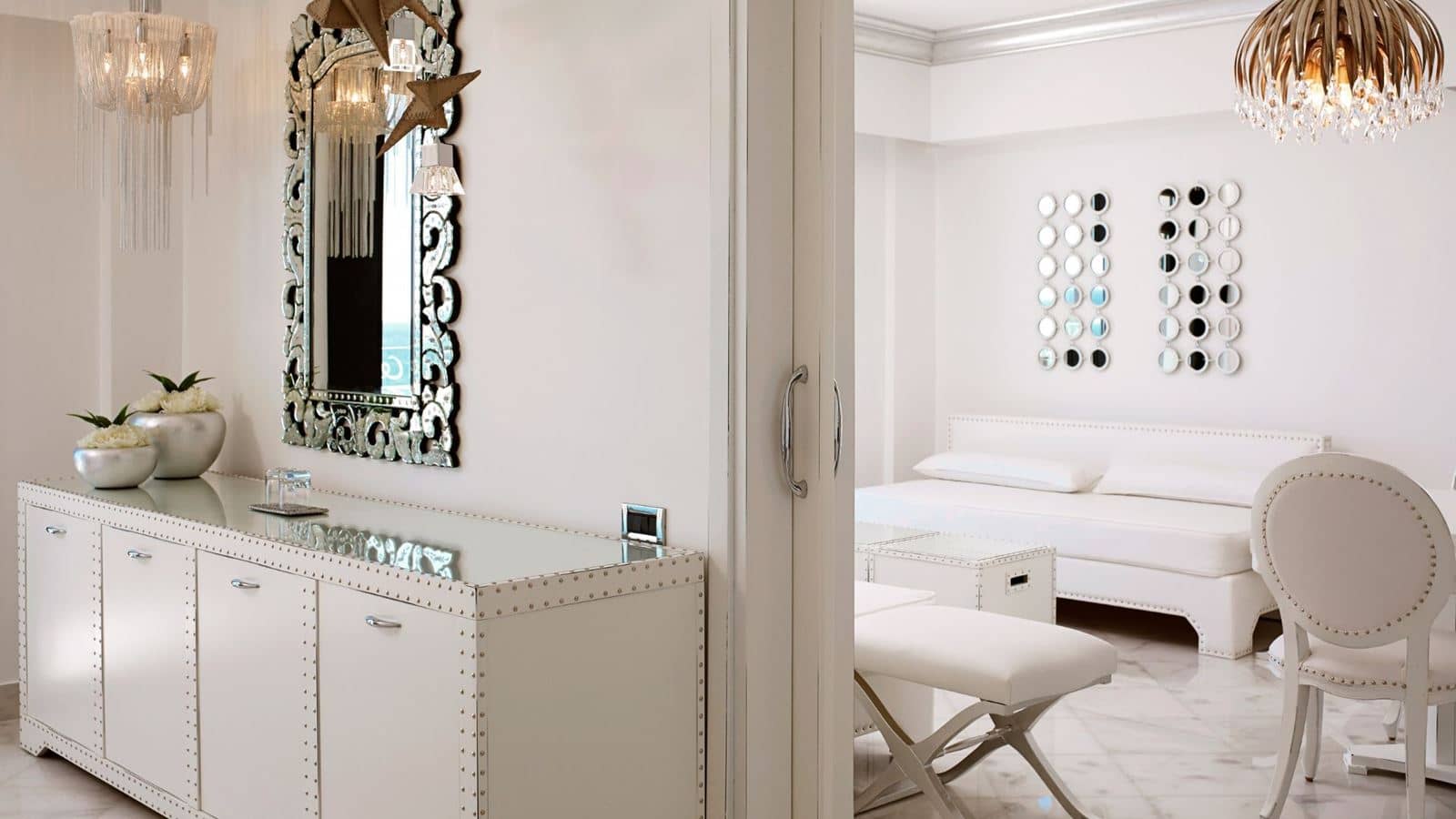 rooms-presidential-suite-sea-view-with-jacuzzi