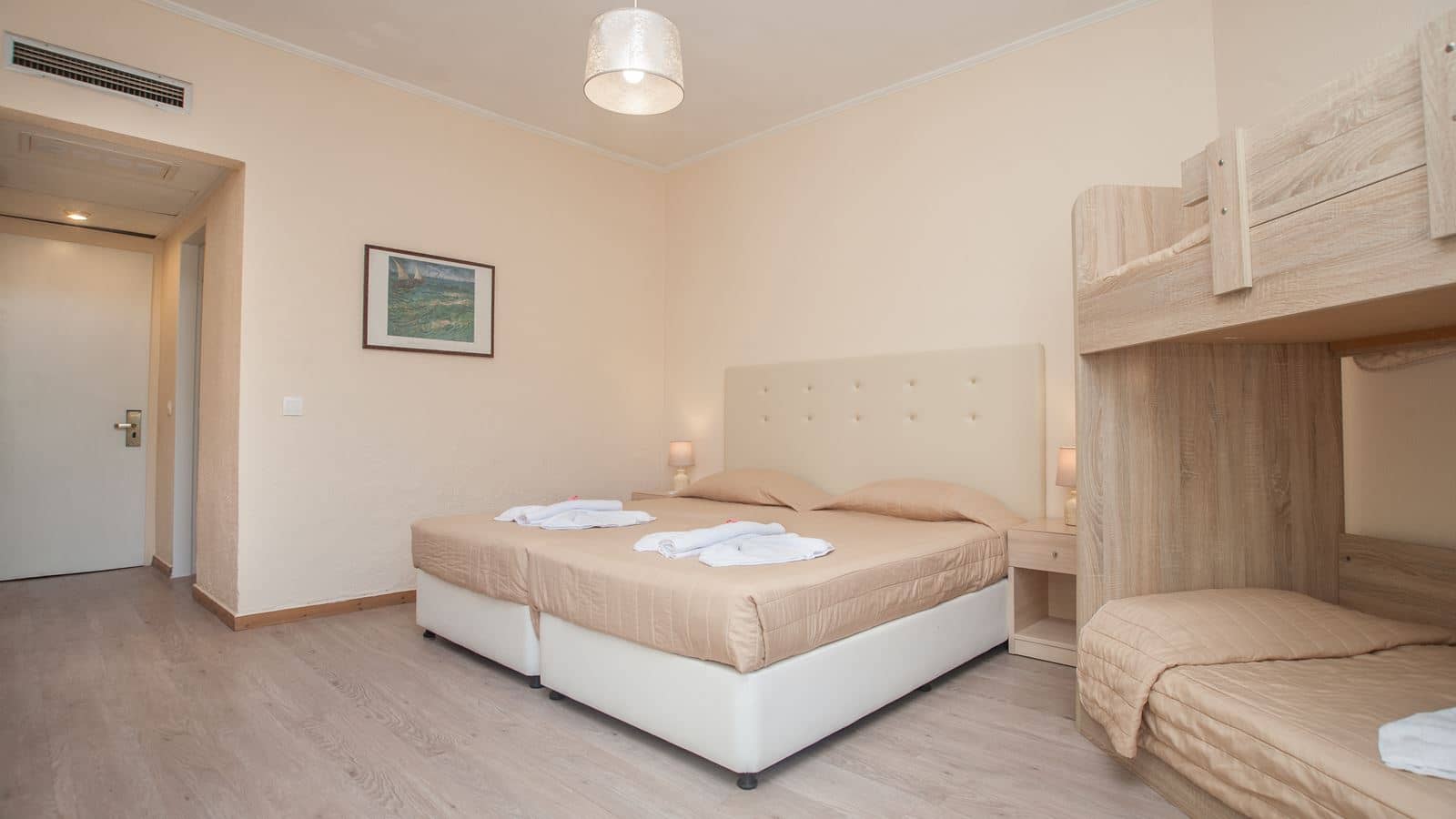 rooms-family-sea-view