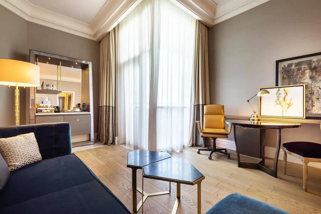 rooms-junior-suite