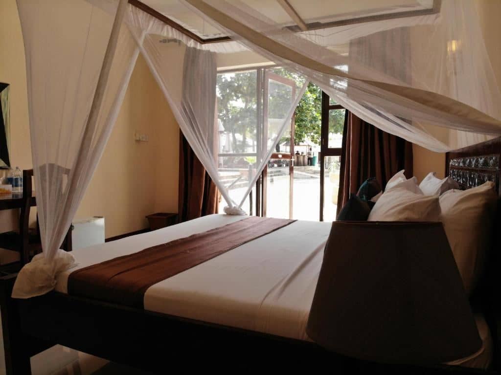 rooms-standard-room