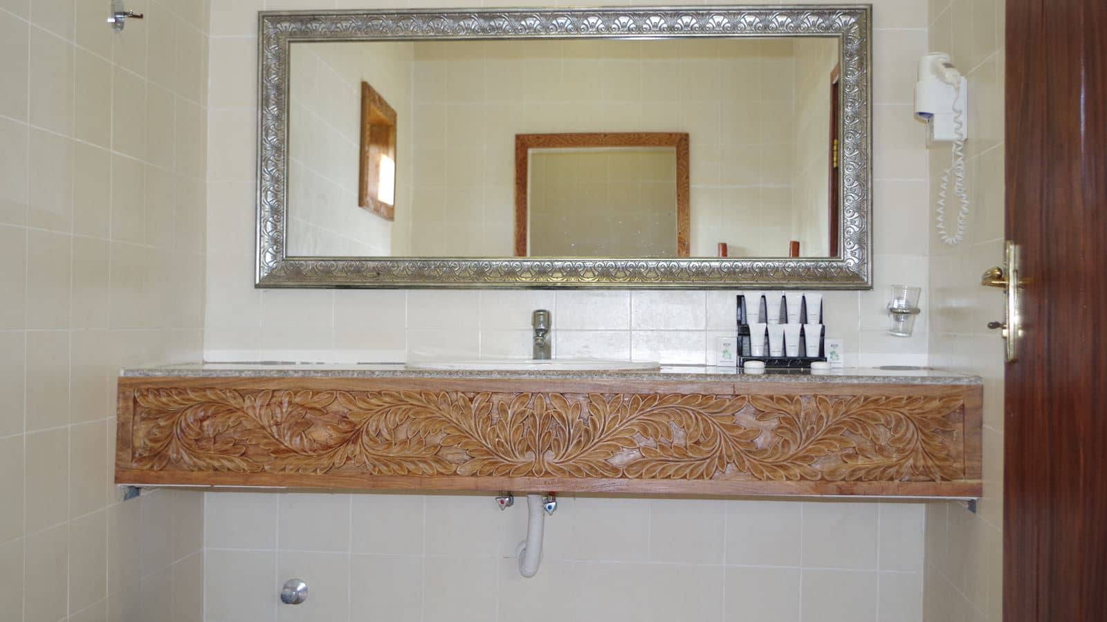rooms-standard-bungalow