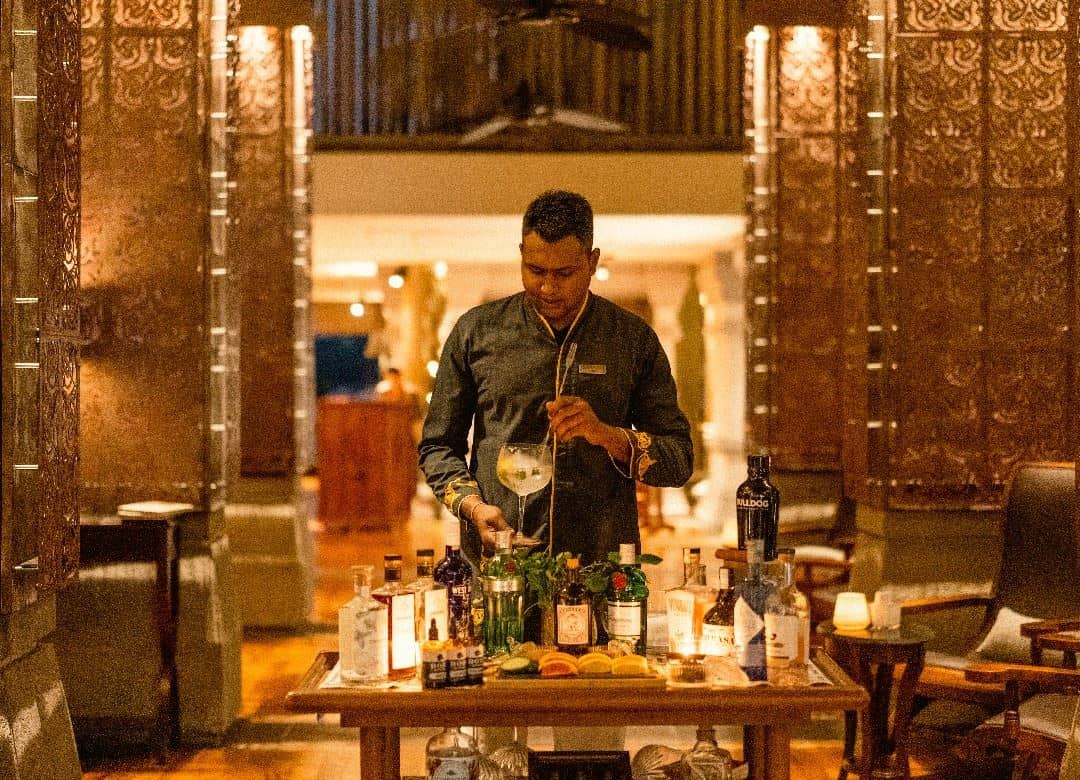 bars-the-lotus-lounge-bar