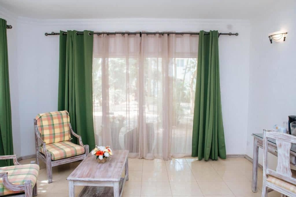 rooms-superior-room