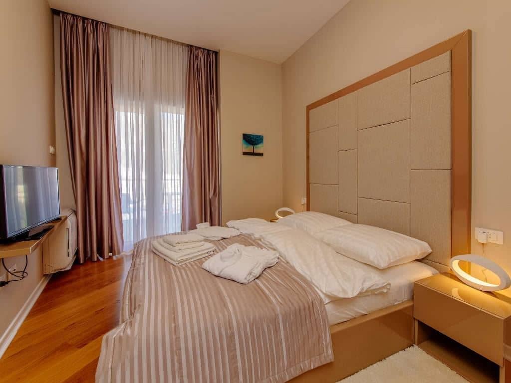 rooms-apartment-sea-view-room