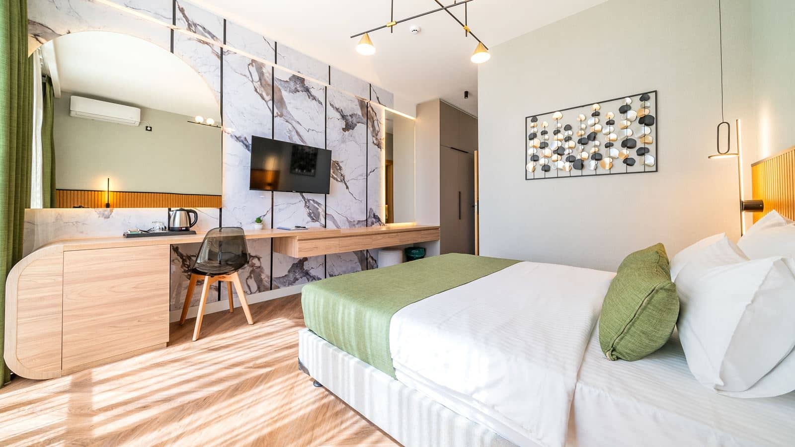rooms-deluxe-double-room-block-b-sea-view