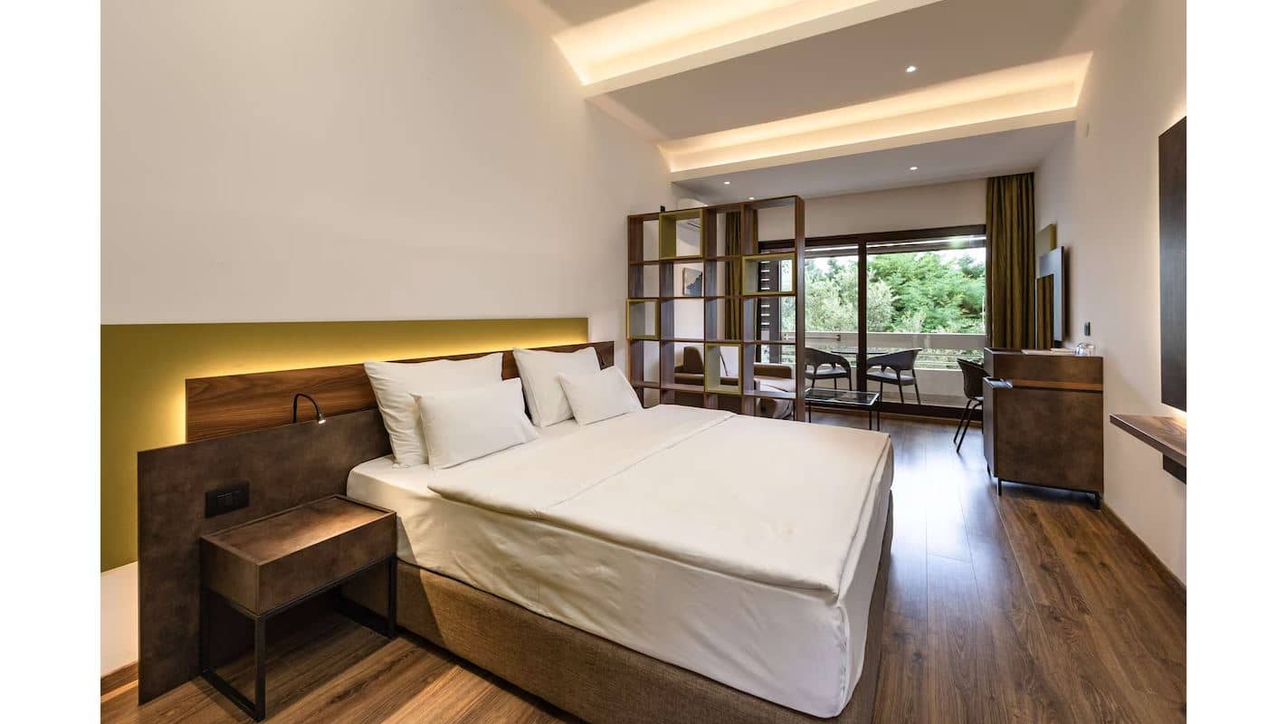 rooms-superior-room