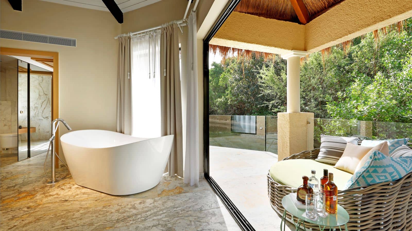 rooms-romance-bungalow-by-the-lake