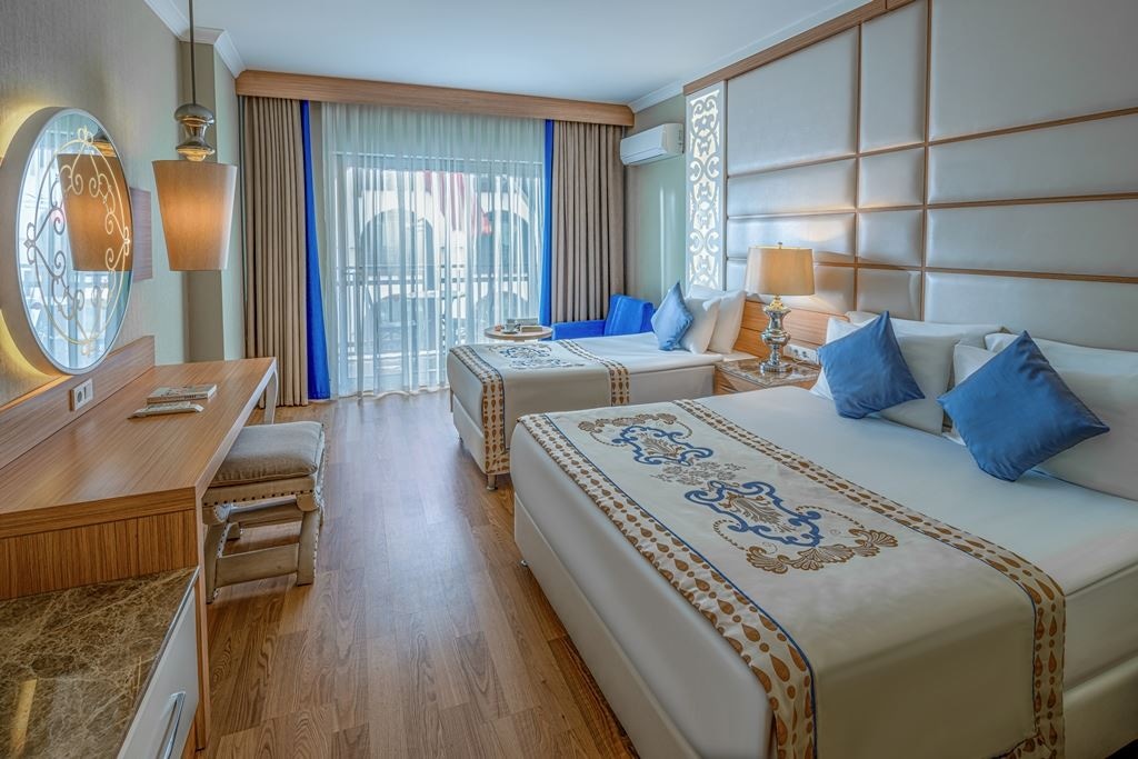 rooms-standard-room-jakuzzi-side-sea-view
