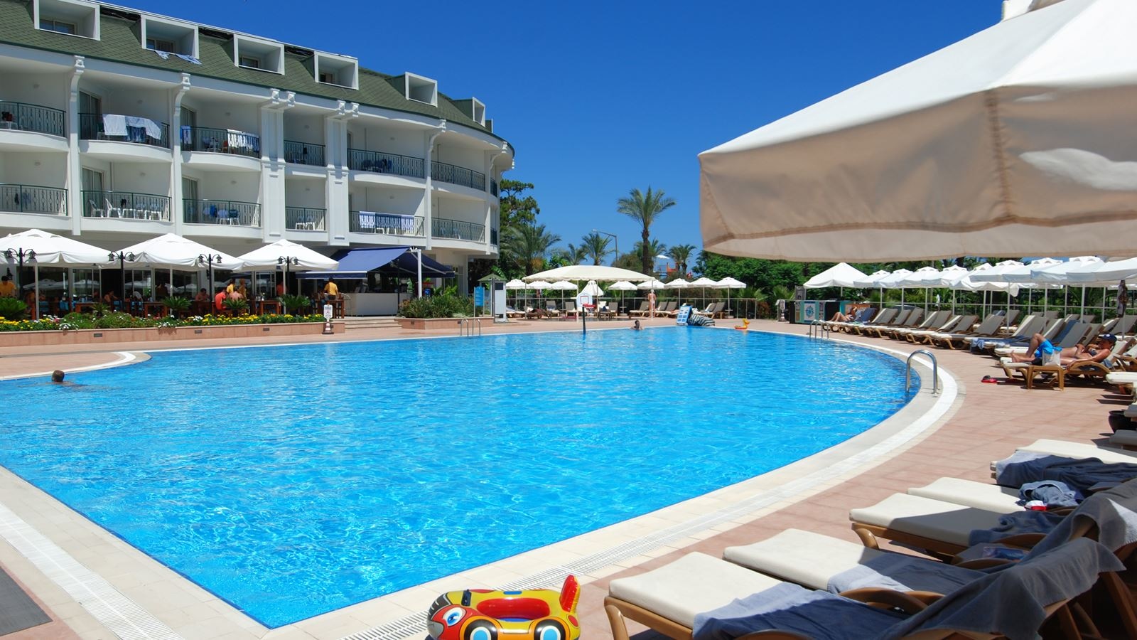 pools-outdoor-pool