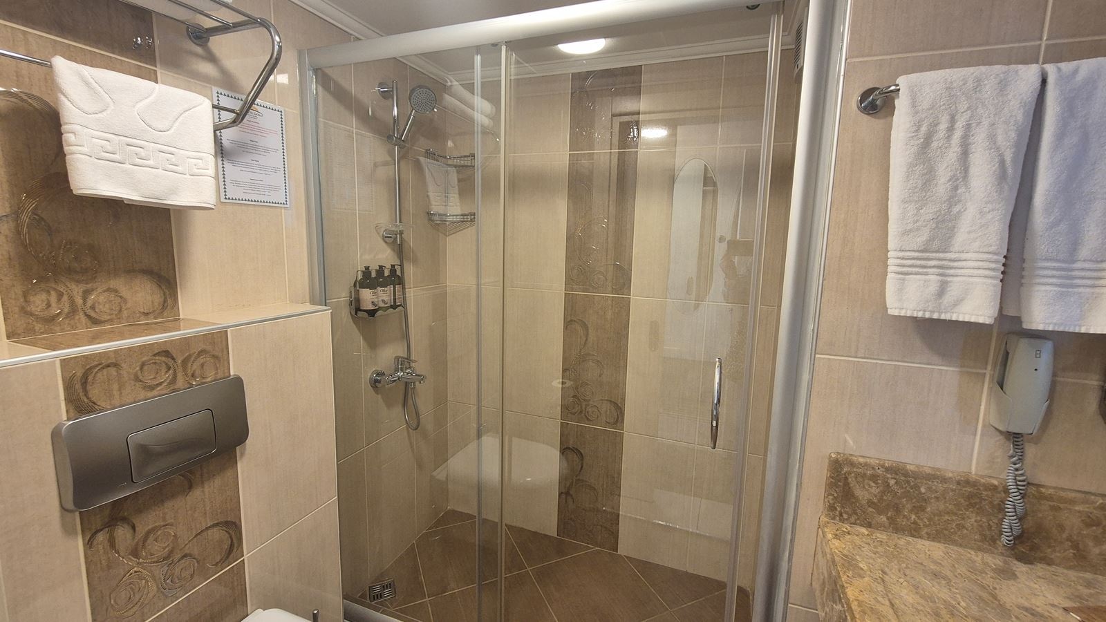 rooms-economy-room