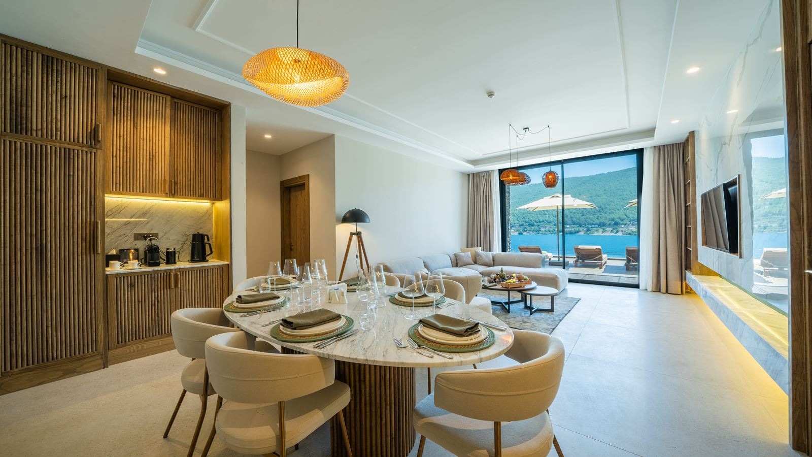 rooms-royal-villa