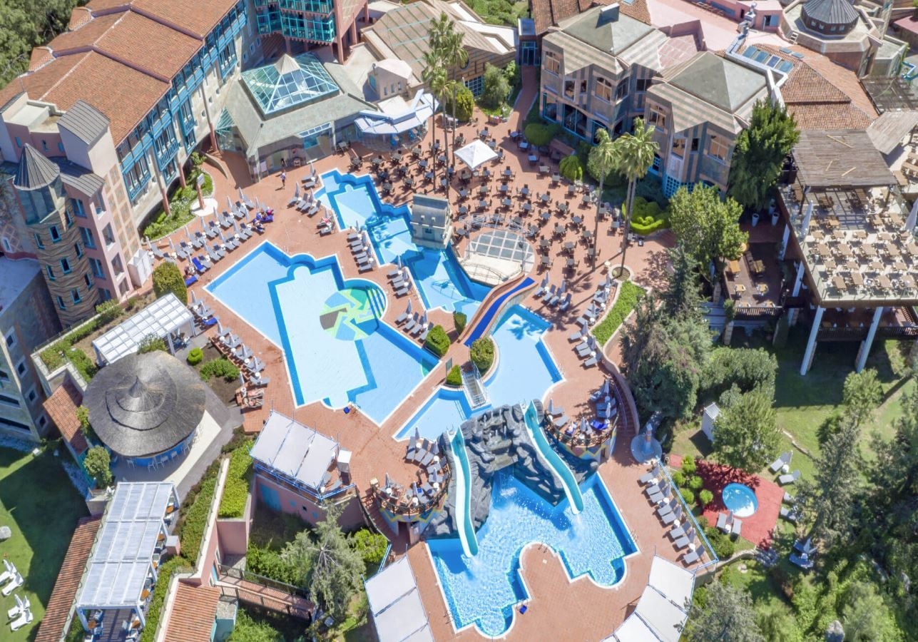 pools-outdoor-pool
