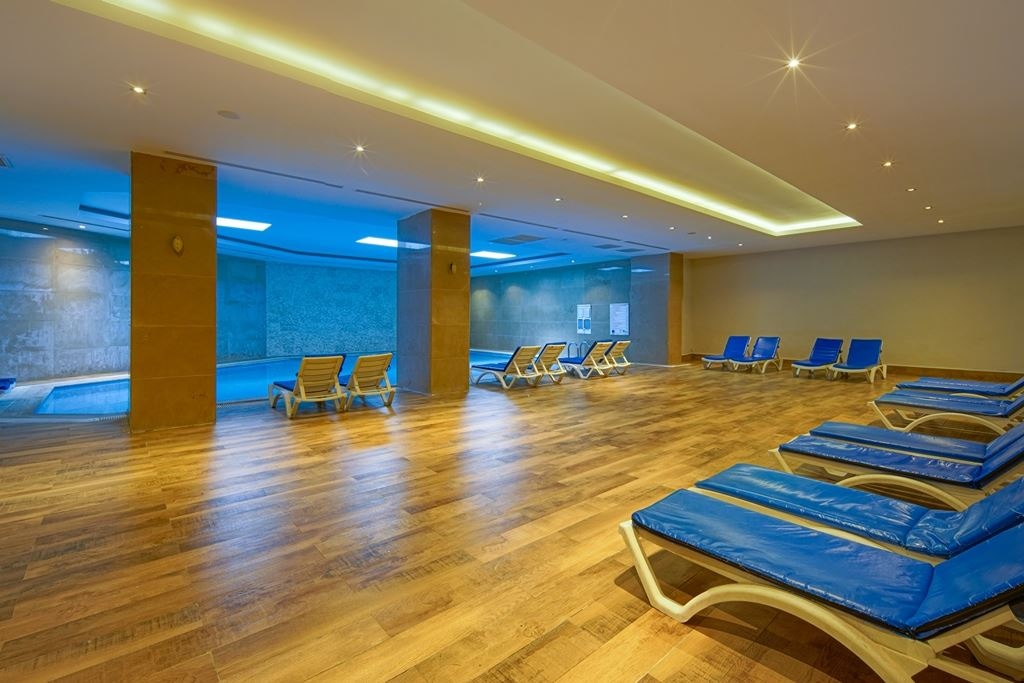 pools-indoor-pool