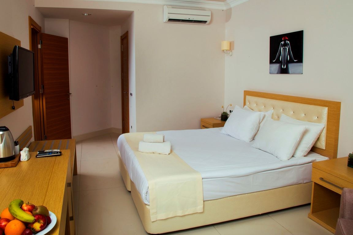 rooms-standard-room
