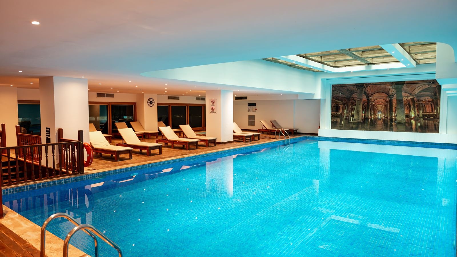 pools-indoor-pool