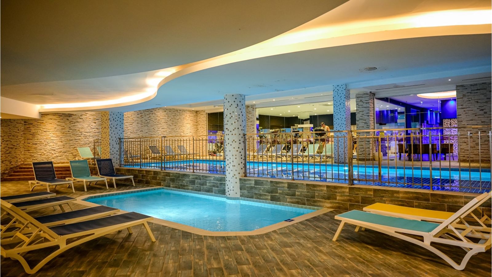 pools-indoor-pool